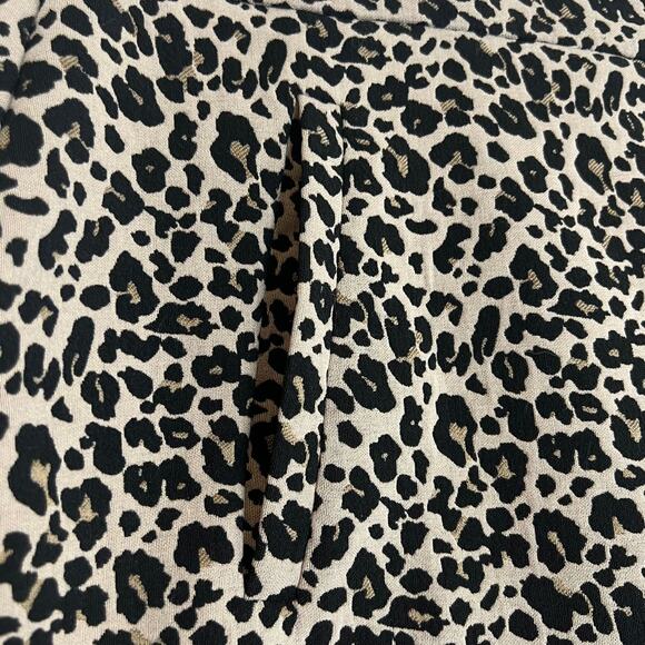 LOFT Plus Womens Mini Skirt Size 24 Tan Black Leopard Print Animal Stretch - Picture 2 of 7